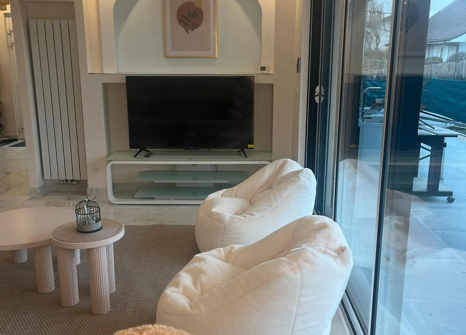 Дом отдыха Villa Standing, 4 Suites Avec Sdb Сен-Жульен-ан-Женевуа